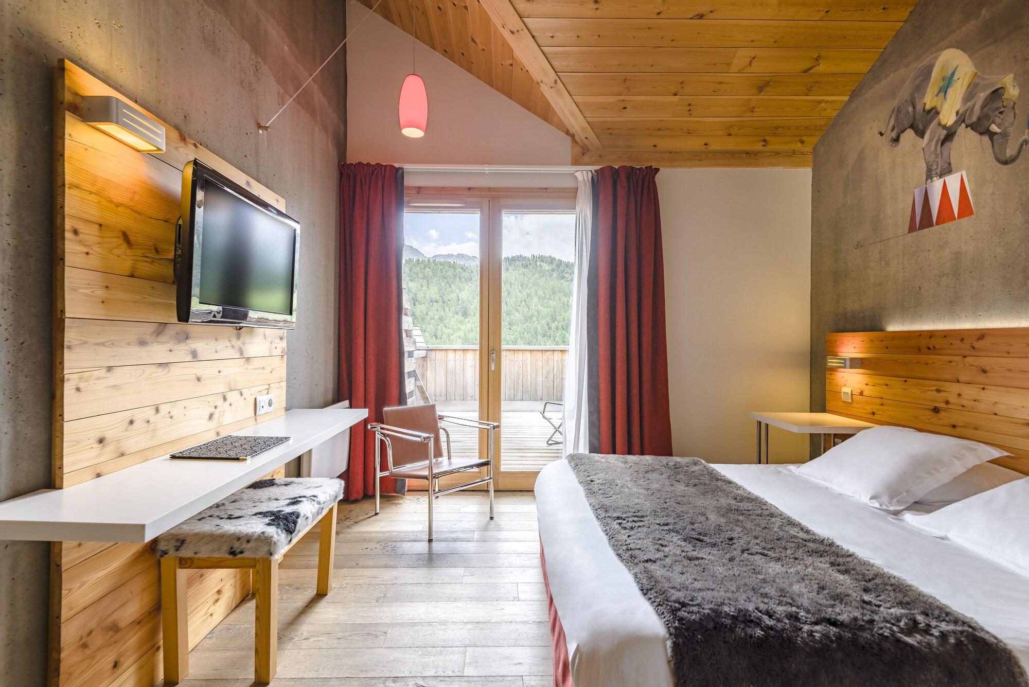 Anova Hotel & Spa Montgenevre Exterior photo