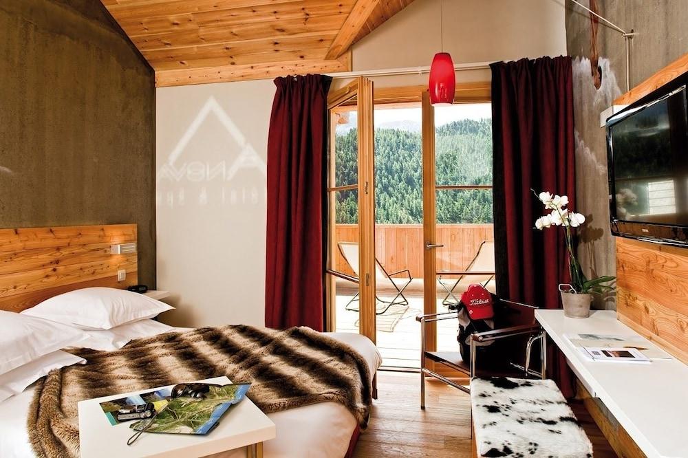 Anova Hotel & Spa Montgenevre Exterior photo