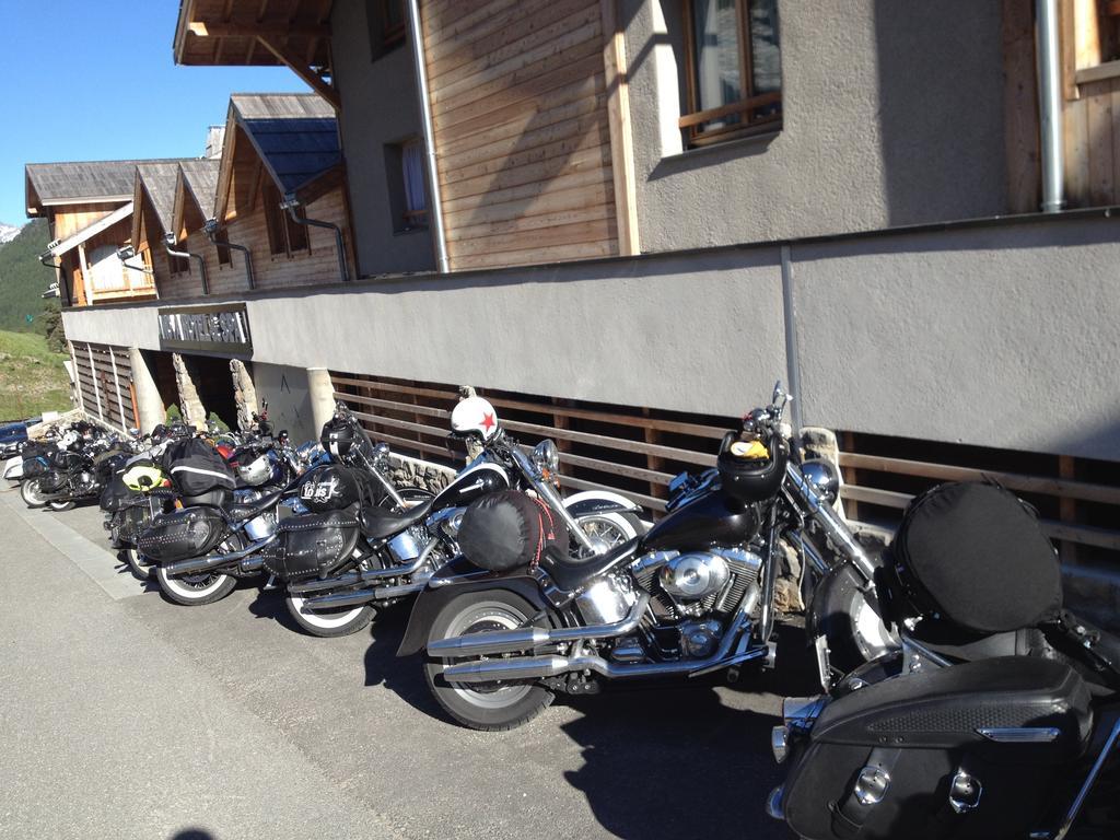 Anova Hotel & Spa Montgenevre Exterior photo
